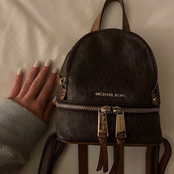 Michael Kors Rhea Mini Logo Backpack - Picture 8 of 9